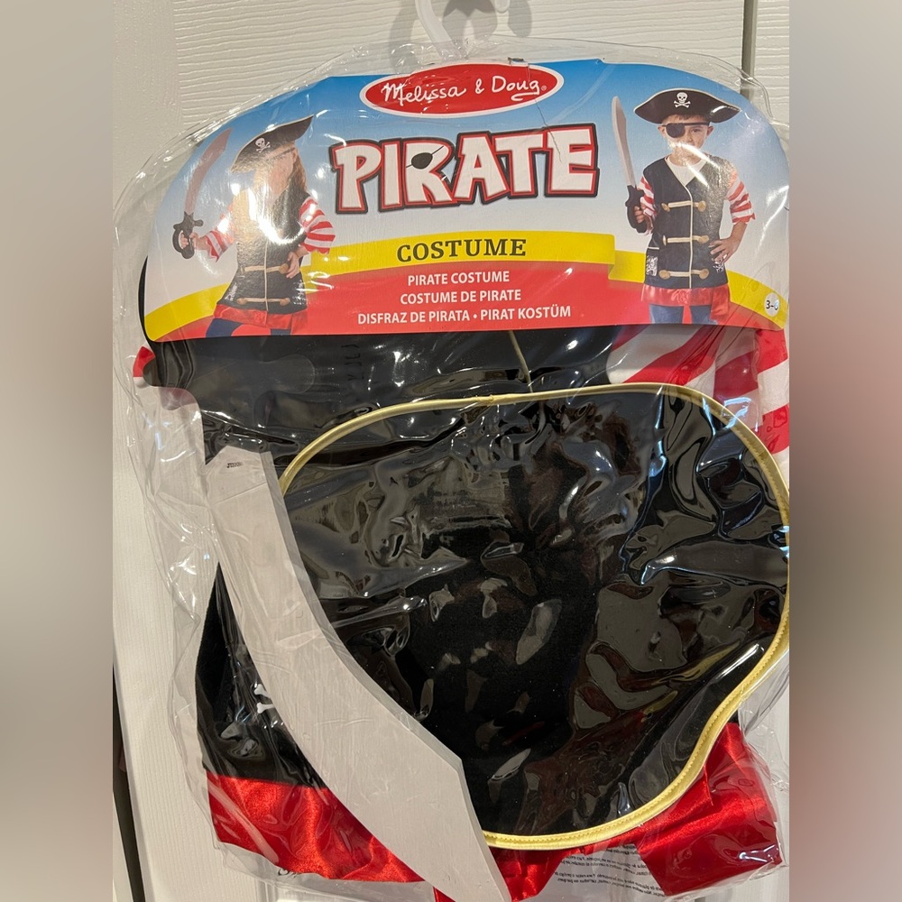 Melissa & Doug Pirate Costume - never opened..never worn..perfect condition